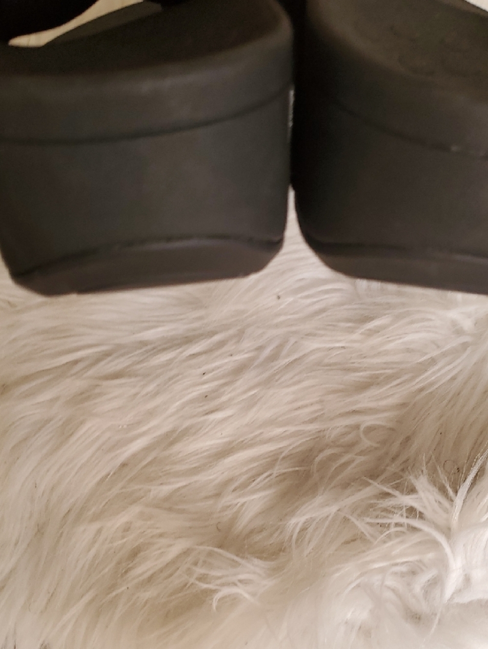 Vionic Black Studded Suede Toe-Post Sandals - Picture 6 of 14